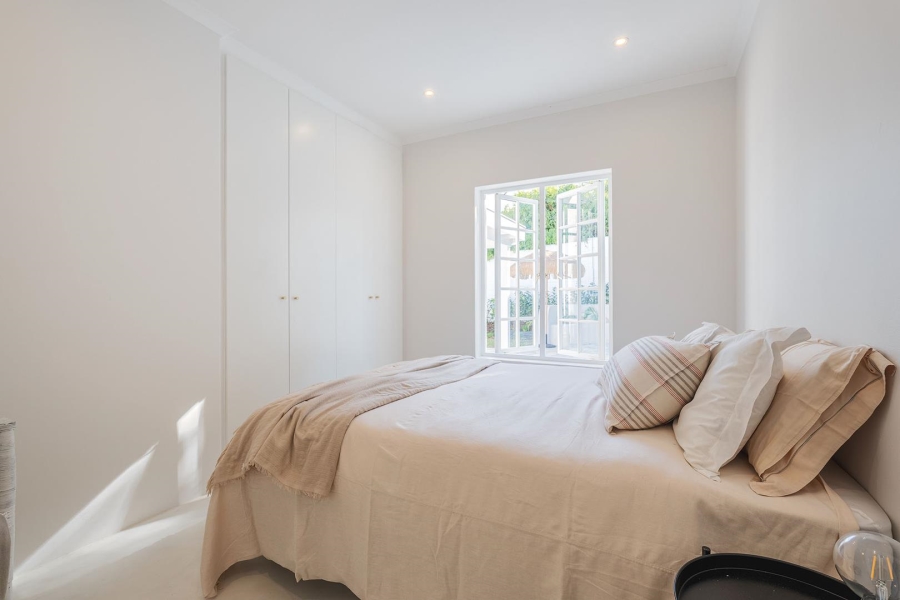 3 Bedroom Property for Sale in Constantia Western Cape
